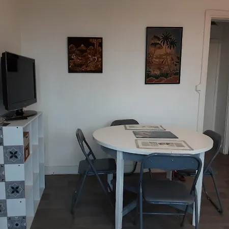 Coutain Plage Apartment *